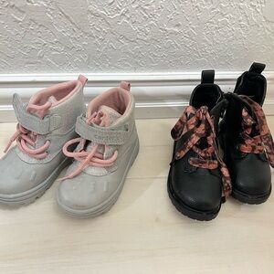 Boot’s girls size 5